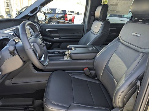 New 2025 Ford Expedition Platinum w/ Stealth Performance Package AWD/4WD image 22