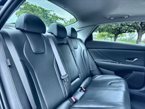 Used 2024 Hyundai Elantra Limited FWD image 26