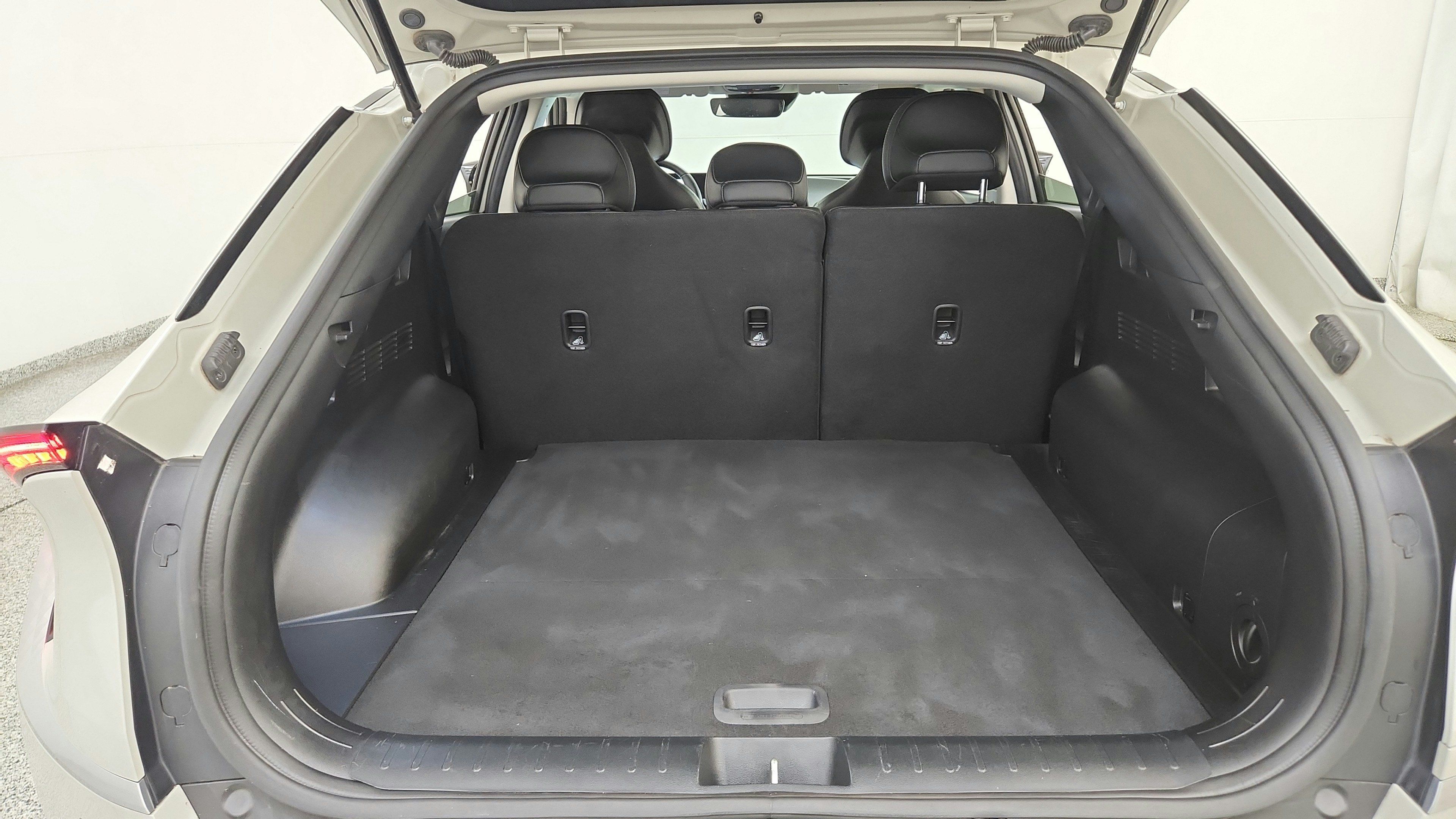 Used 2024 Kia EV6 Light AWD/4WD image 28
