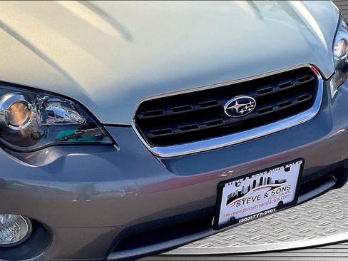 Used 2005 Subaru Outback 2.5i AWD/4WD image 31