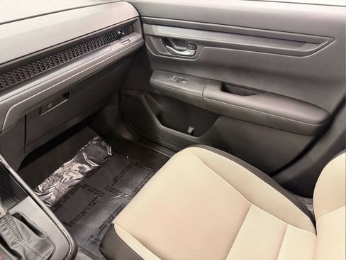 Certified 2025 Honda CR-V LX image 21