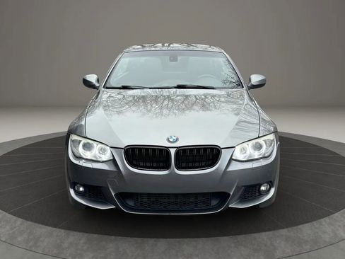 Used 2013 BMW 335i Convertible image 2