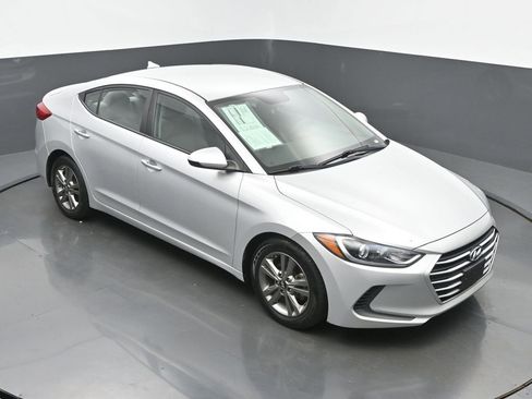 Used 2018 Hyundai Elantra SEL image 44