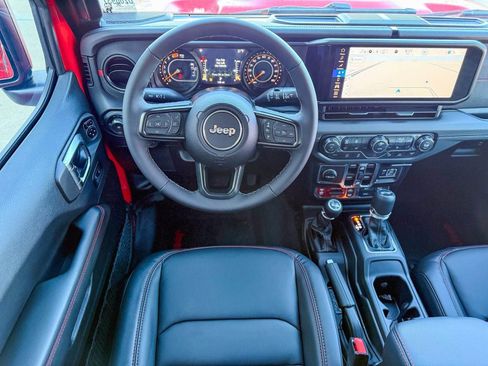 New 2026 Jeep Wrangler Unlimited Rubicon AWD/4WD image 19