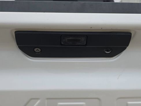 Used 2022 Chevrolet Silverado 1500 High Country w/ Technology Package AWD/4WD image 13