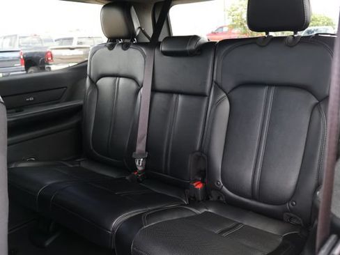 Used 2024 Jeep Wagoneer Series II AWD/4WD image 10