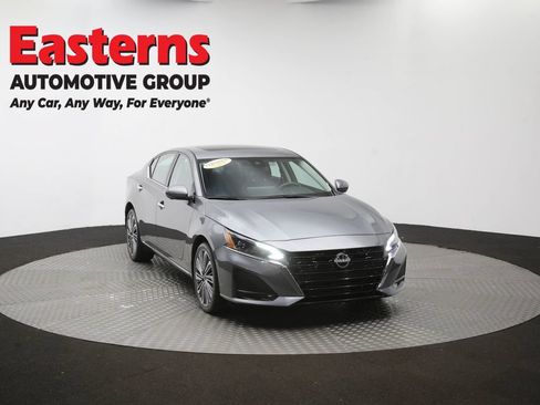 Used 2023 Nissan Altima 2.5 SL AWD/4WD image 43