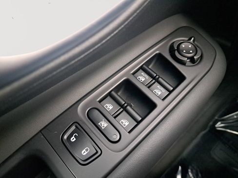 Used 2022 Jeep Renegade Latitude image 27