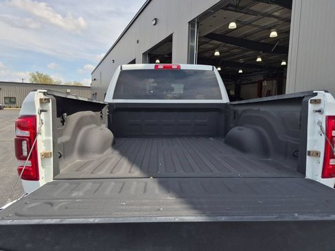 Used 2024 RAM 2500 Big Horn w/ Protection Group AWD/4WD image 23