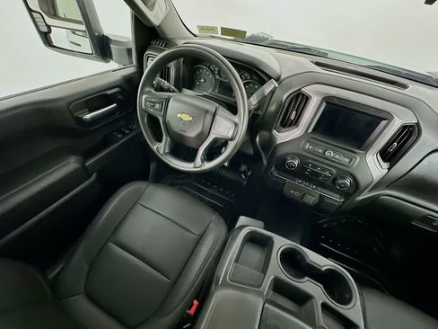 Used 2023 Chevrolet Silverado 2500 W/T w/ WT Convenience Package AWD/4WD image 9