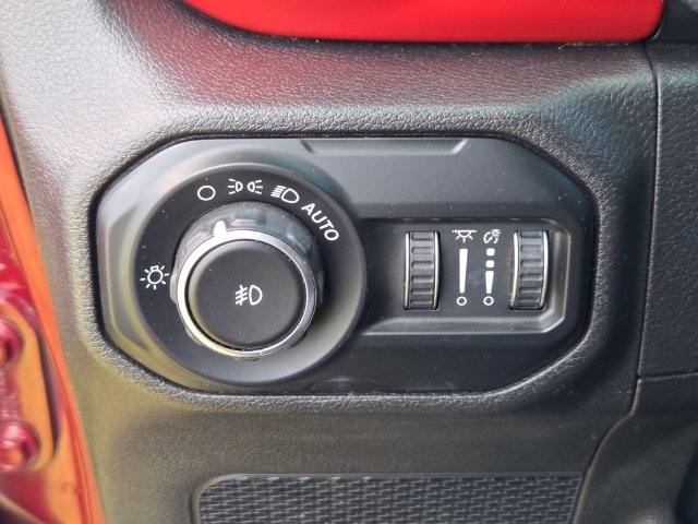 Used 2021 Jeep Wrangler Unlimited Rubicon AWD/4WD image 30