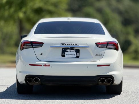Used 2021 Maserati Ghibli S RWD image 6