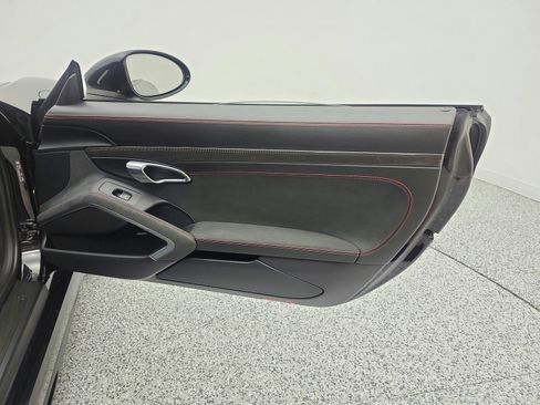 Used 2021 Porsche 718 Cayman GTS RWD image 19