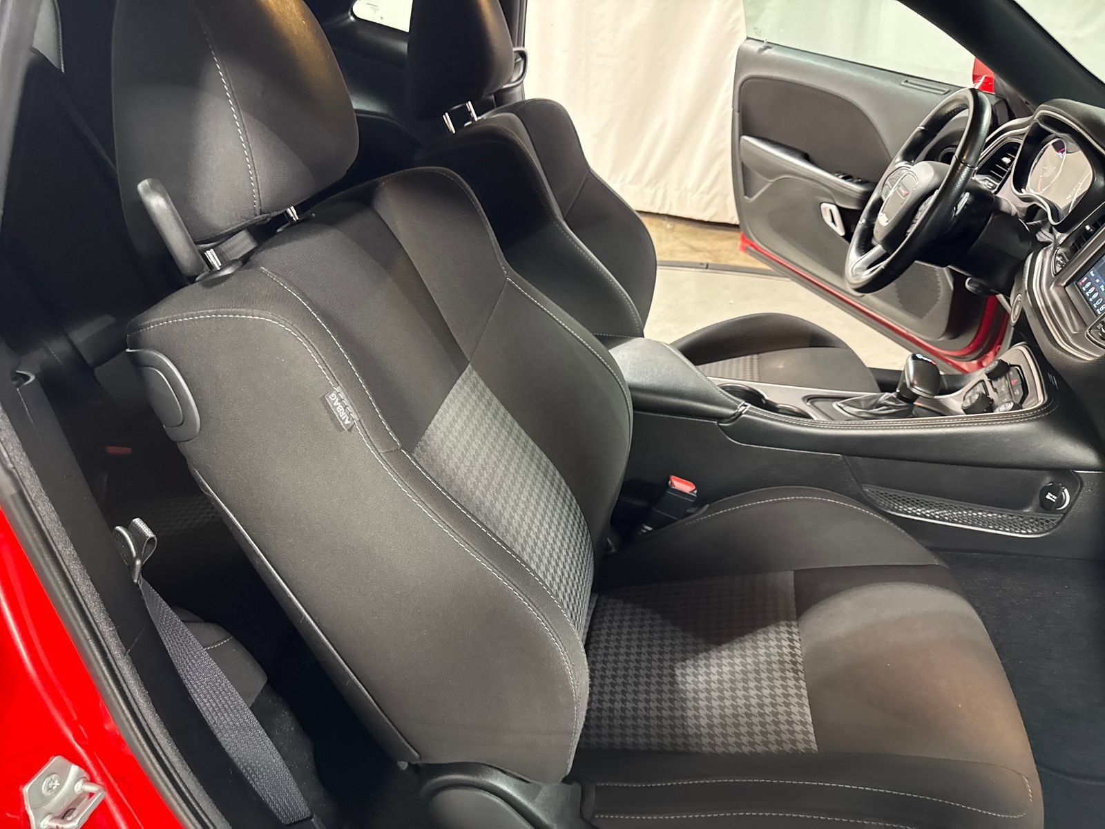 Used 2022 Dodge Challenger GT AWD/4WD image 27
