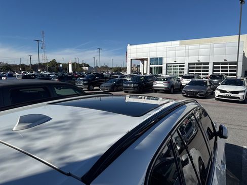 Used 2022 BMW X5 sDrive40i w/ M Sport Package image 8