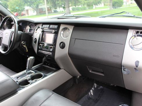 Used 2014 Ford Expedition Limited w/ Equipment Group 301A AWD/4WD image 42