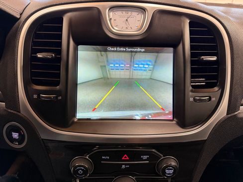 Used 2019 Chrysler 300 Touring w/ Sport Appearance Package RWD image 18
