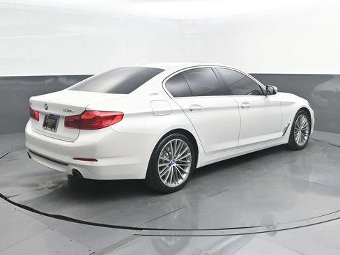 Used 2019 BMW 530e w/ Convenience Package RWD image 7