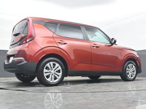 Used 2021 Kia Soul LX image 27