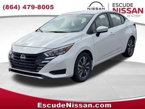 New 2025 Nissan Versa SV w/ Trunk Package FWD image 7