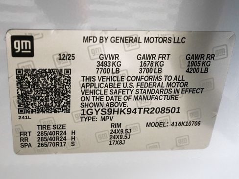 Used 2026 Cadillac Escalade V w/ LPO, ONYX Package AWD/4WD image 37