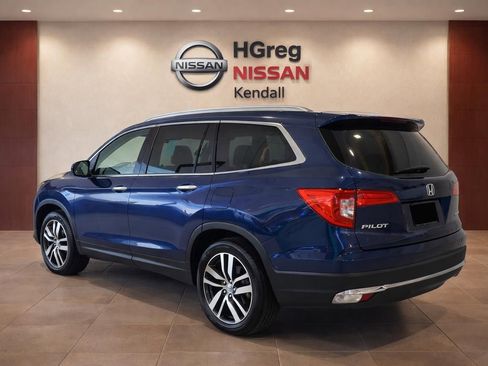 Used 2016 Honda Pilot Touring image 2