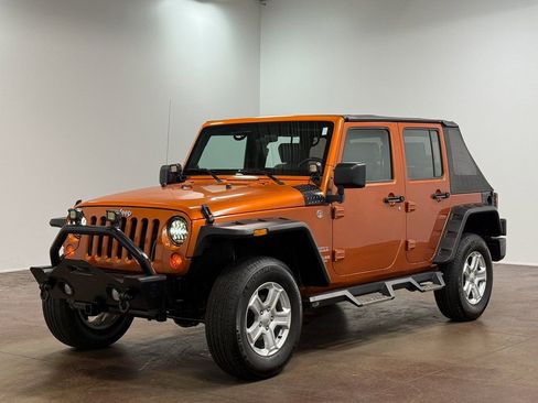 Used 2010 Jeep Wrangler Unlimited Sport image 7