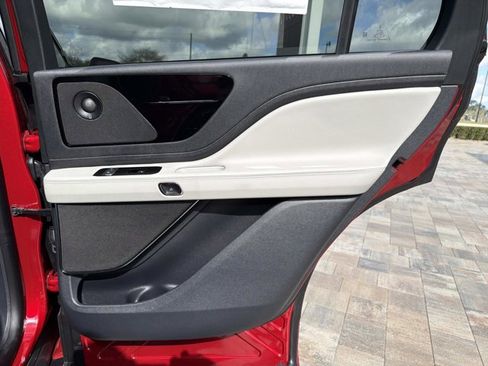 New 2026 Lincoln Aviator Reserve w/ Jet Appearance Package image 21