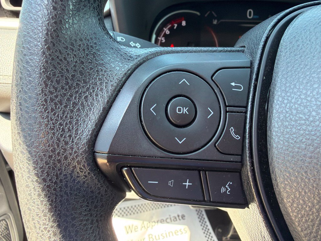 Used 2025 Toyota RAV4 LE AWD/4WD image 14