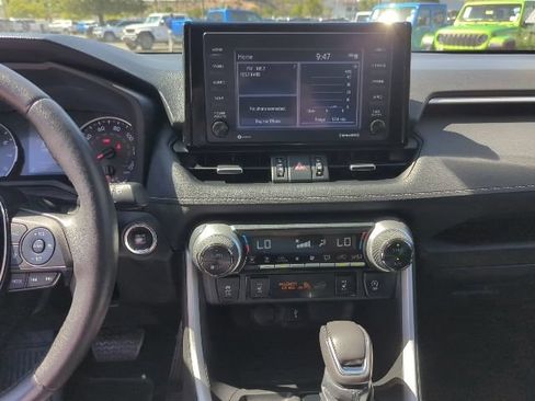 Used 2022 Toyota RAV4 XLE Premium AWD/4WD image 9