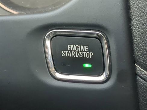 Used 2023 GMC Acadia SLT image 35