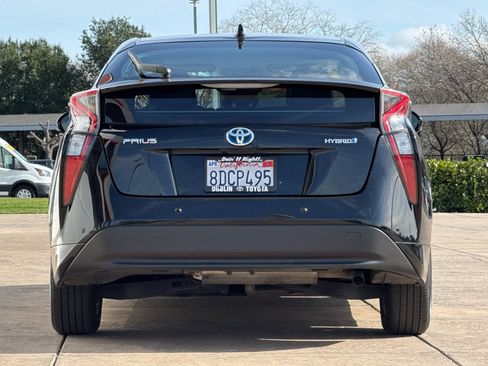 Certified 2018 Toyota Prius Four image 6