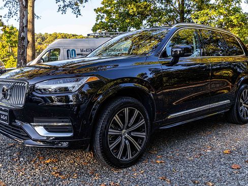 Used 2024 Volvo XC90 B5 Plus image 3