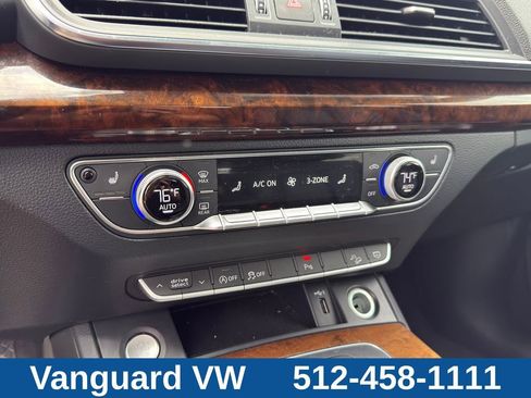Used 2018 Audi Q5 2.0T Premium Plus w/ Premium Plus Package AWD/4WD image 16