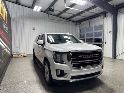 Used 2022 GMC Yukon XL SLT AWD/4WD image 18