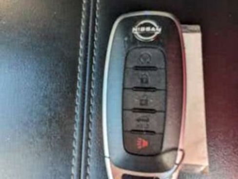 Used 2023 Nissan Pathfinder SL AWD/4WD image 27