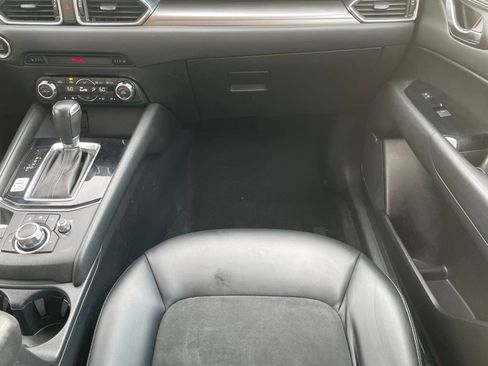Used 2018 MAZDA CX-5 Touring w/ Preferred Equipment Package FWD image 24