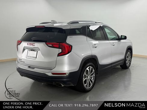 Used 2020 GMC Terrain SLT w/ Preferred Package FWD image 6