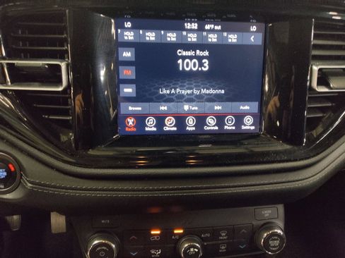 Used 2021 Dodge Durango SXT RWD image 25