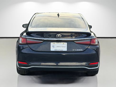 Used 2019 Lexus ES 300h FWD image 4