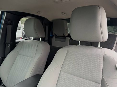 Used 2017 Toyota Tacoma SR5 image 17