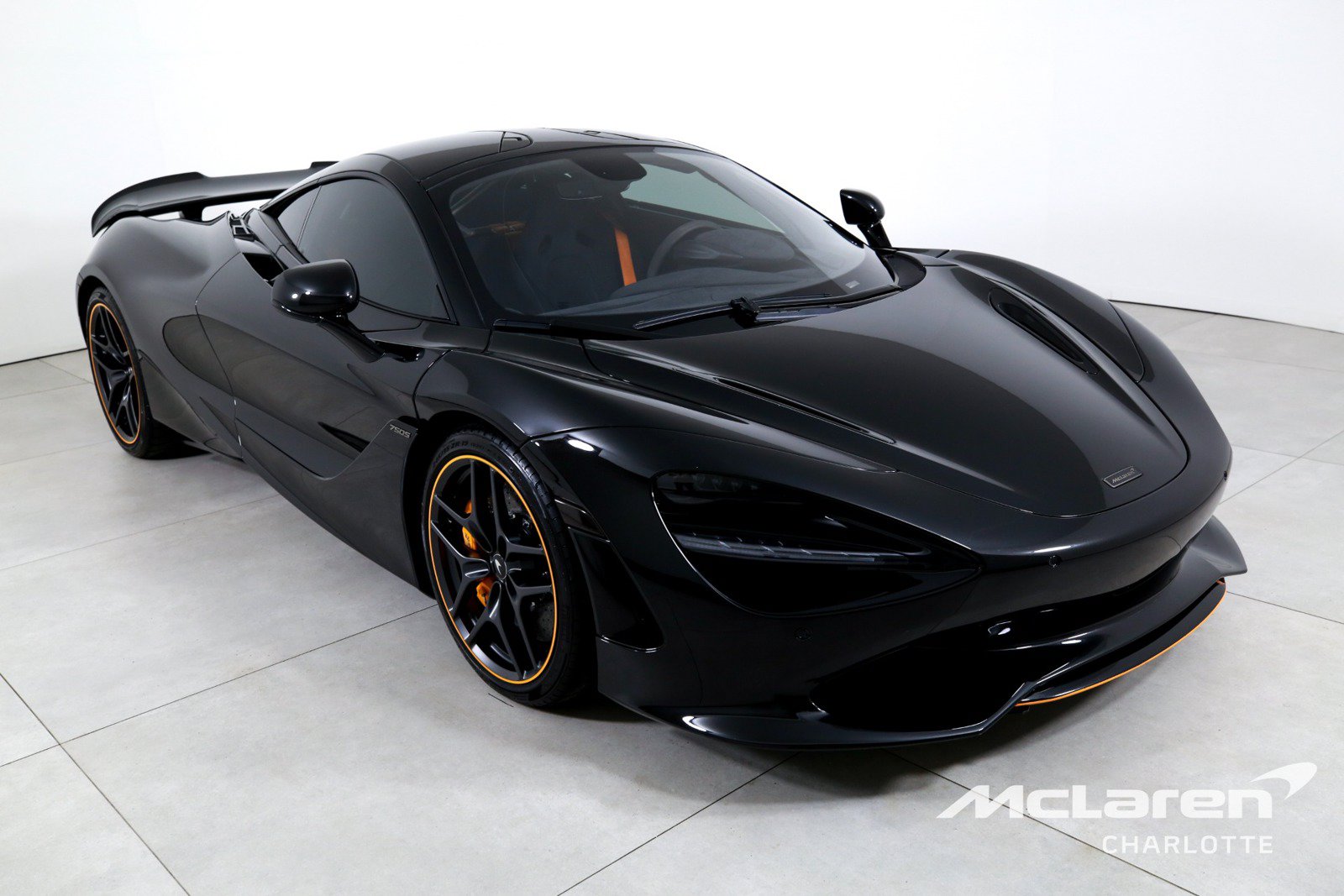 Used 2024 McLaren 750S RWD image 3