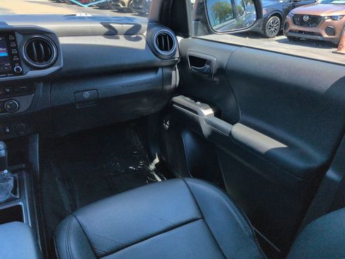 Used 2023 Toyota Tacoma TRD Off-Road w/ TRD Premium Off Road Package image 16