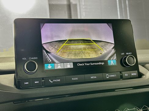 Used 2025 Honda Accord SE image 21