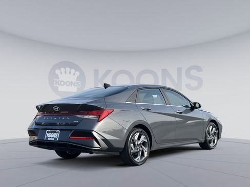 Certified 2025 Hyundai Elantra Limited image 7