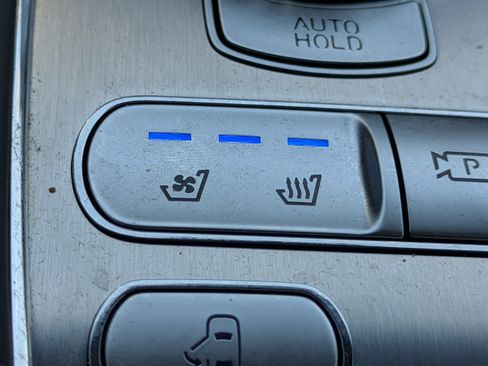 Certified 2024 Genesis G90 3.5T AWD/4WD image 24
