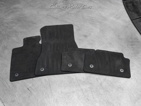 Used 2025 BMW M5 w/ Carbon Package image 62