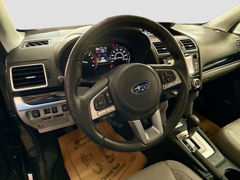 Used 2018 Subaru Forester 2.5i Limited AWD/4WD image 12