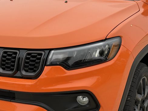 New 2026 Jeep Compass Latitude AWD/4WD image 8