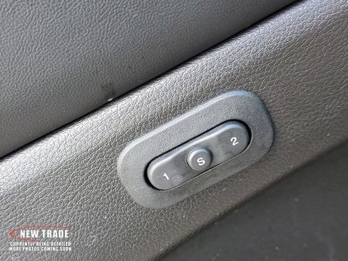 Used 2020 Jeep Grand Cherokee Limited AWD/4WD image 19